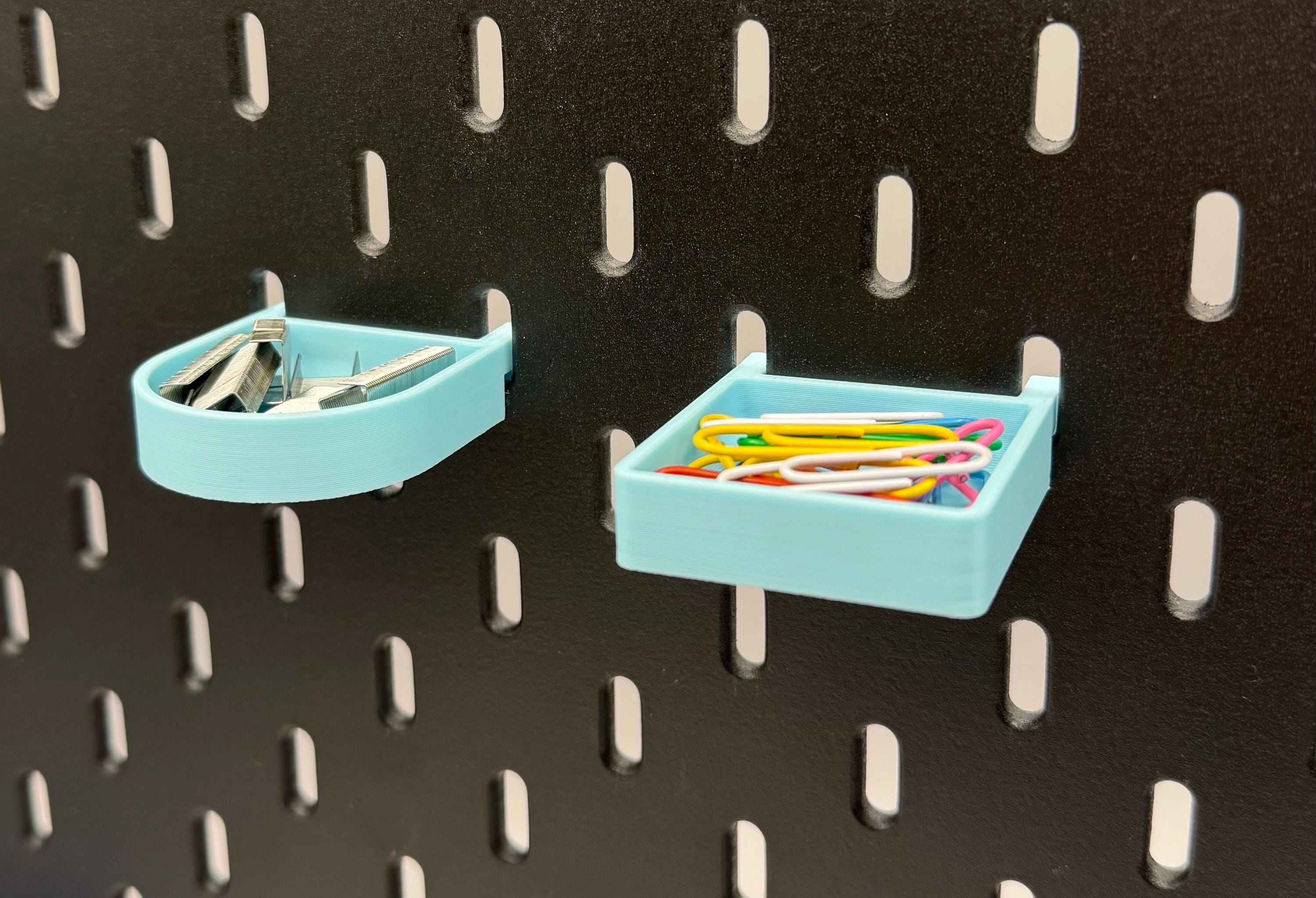 IKEA Skadis Ablage – Mini Regalboden Schreibtisch Organizer | Pegboard Zubehör | Rund & Eckig 4,5x4,5 bis 4,5x8,5 cm | 3D Druck