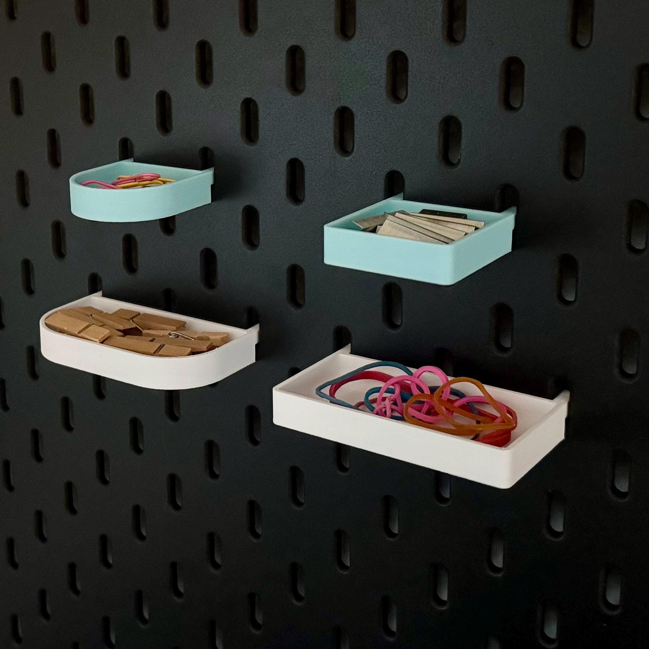 IKEA Skadis Ablage – Mini Regalboden Schreibtisch Organizer | Pegboard Zubehör | Rund & Eckig 4,5x4,5 bis 4,5x8,5 cm | 3D Druck