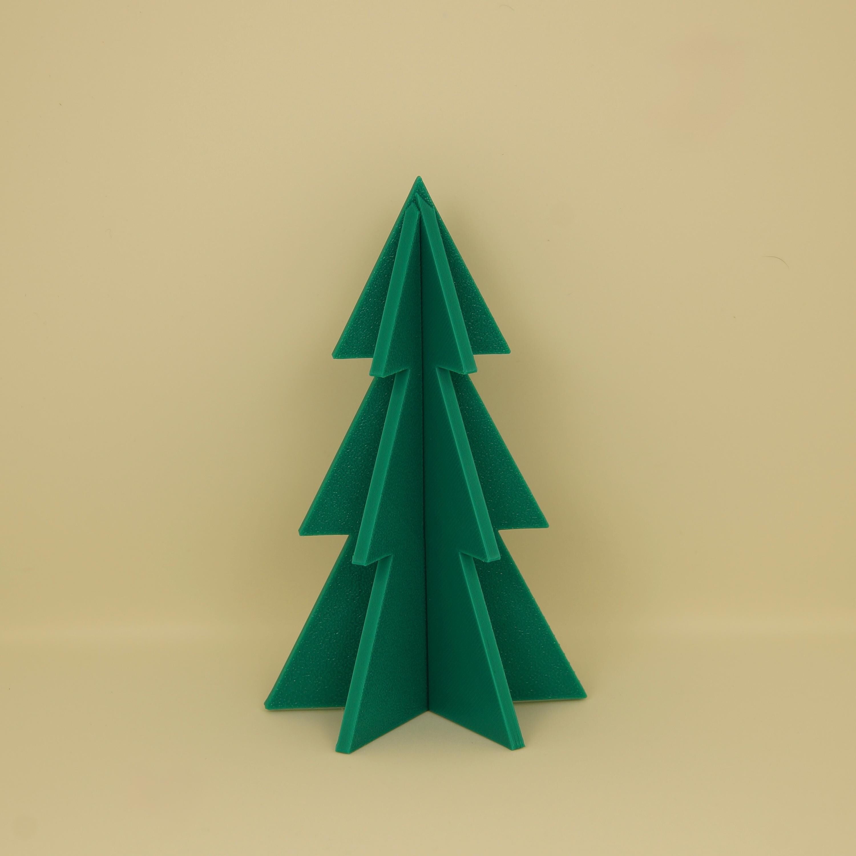 Weihnachtsbaum 3D zusammensteckbar aus PLA – Minimalistische Weihnachtsdeko | Flach verstaubar | 6/9/12 cm | Viele Farben